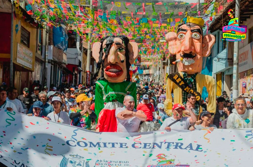 carnavalcajamarca_pe_entrada_del_carnavalon carnavalcajamarca_pe_entrada_del_carnavalon